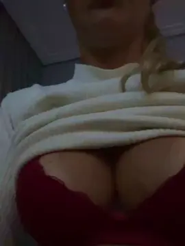AninhaLopes  live sex cam