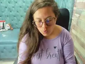 Sara_Thonson_  live sex cam