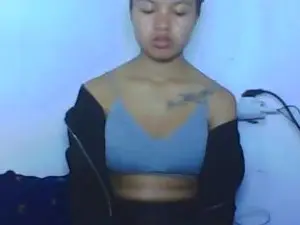 Shaniasexy04  live sex cam