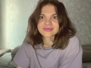 KarieHubin  live sex cam