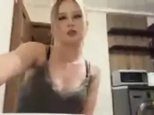 LelahDeloy  live sex cam