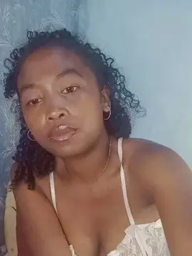 Stellah19  live sex cam