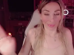 AnnieGOld  live sex cam