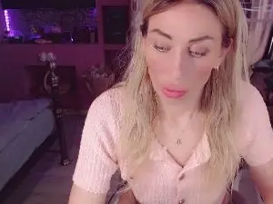 AnnieGOld  live sex cam