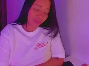 NicolePasqualot  live sex cam