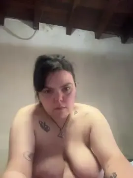 Gaditanq2  live sex cam