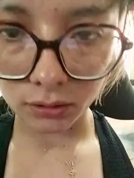 Toxykitti  live sex cam