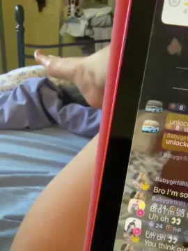 Baddienally  live sex cam