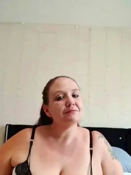 Squirtqueen06  live sex cam