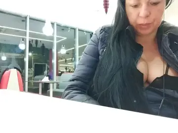 AnittaBabe  live sex cam