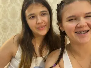 Narrow_lesbian  live sex cam