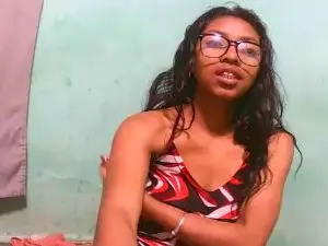 Nancyshine  live sex cam