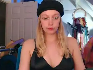 Lucyelena  live sex cam