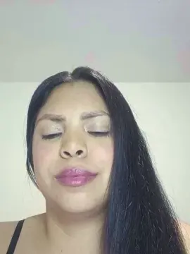 Lunasedyhott  live sex cam