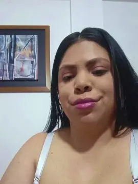 Lunasedyhott  live sex cam