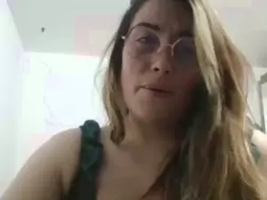 Luciasexy2  live sex cam