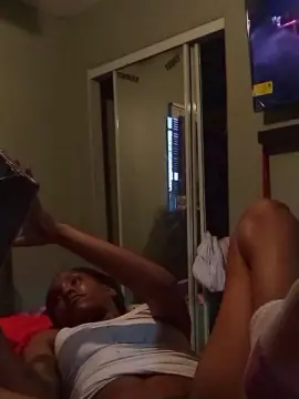Liilmaamma  live sex cam
