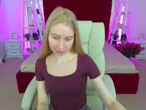 Alina__Blonde  live sex cam