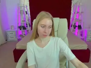 Alina__Blonde  live sex cam