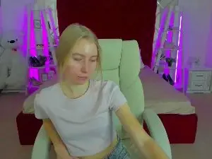 Alina__Blonde  live sex cam