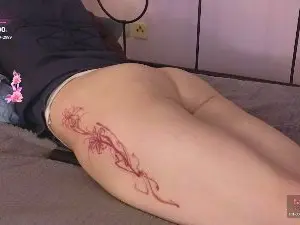 Bell_Menis  live sex cam