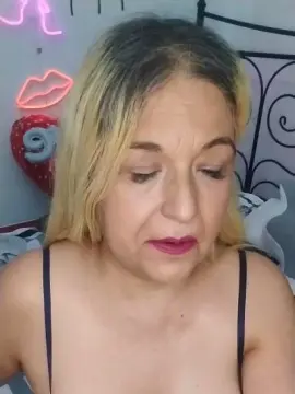 MarielaRomero  live sex cam