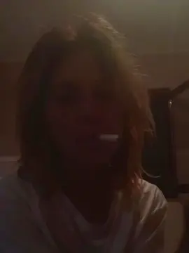 Piccolaqueen  live sex cam