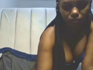 Dreamebony2  live sex cam