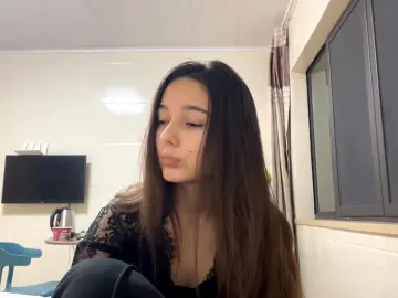 SaranBullert  live sex cam