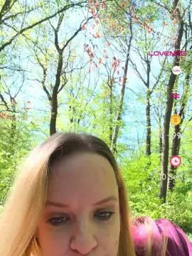 XHotmilf87x  live sex cam