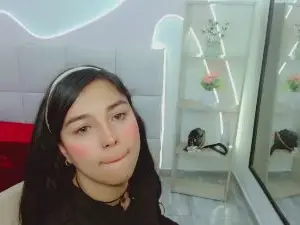 GiannaHott  live sex cam