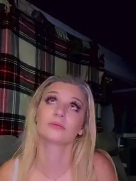 Softglammess  live sex cam