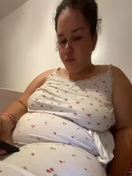 Biggirlgina  live sex cam