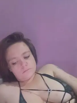 LauraRaven  live sex cam