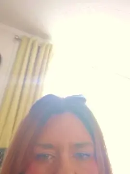 Lauraroz  live sex cam
