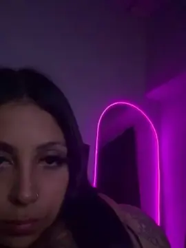 Ana98_xxx  live sex cam