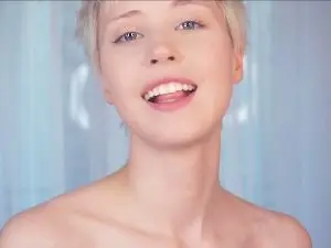 MollieKaltved  live sex cam