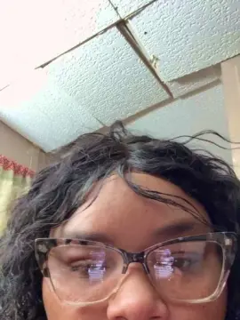 Sexyshaw  live sex cam