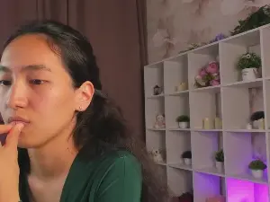 FlirtyAura  live sex cam
