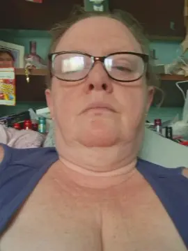 Naughtyandbusty  live sex cam