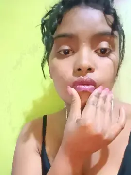 Diana2  live sex cam