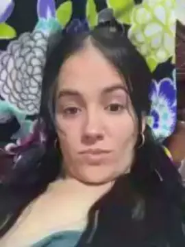 Kim19982  live sex cam