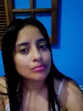 Ladiosalara  live sex cam
