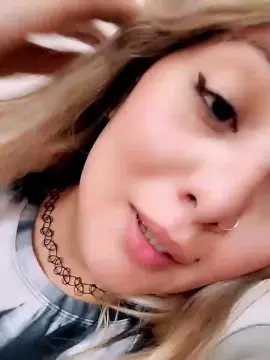 Nani2424  live sex cam