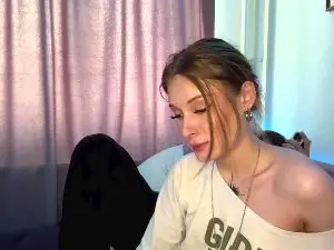 RoseReddish  live sex cam