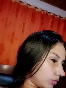 Sara_jonnes  live sex cam