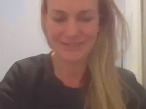 CrazyAnny1  live sex cam
