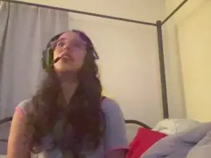 LoveliDawn  live sex cam