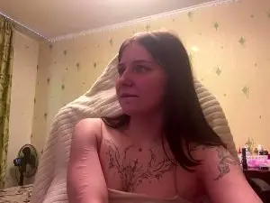MadgeGuice  live sex cam
