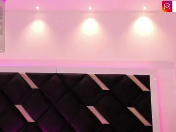 Mia_Parissi  live sex cam